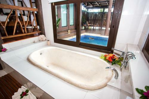 Hotel The View Fiji-"adults Only"