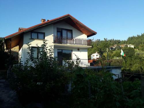 Hostal Villa Lovna Sreshta