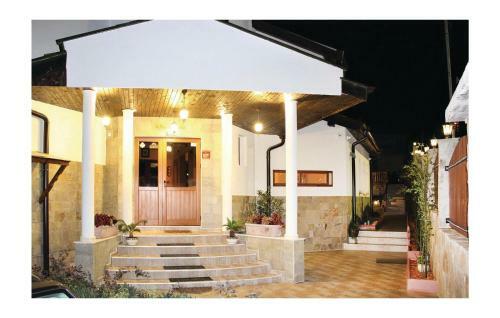 Seven-bedroom Holiday Home In Medovo