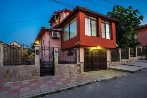 Hostal Klukarnika Guest House