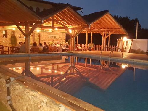 Hotel Tihiat Kat