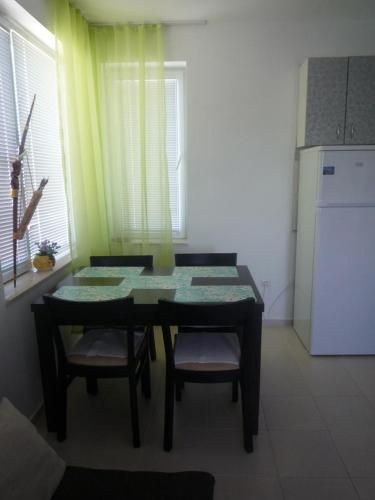 Apartment On Primorskaya 4