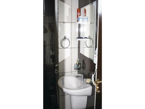 Three-bedroom Holiday Home In Iskra Village