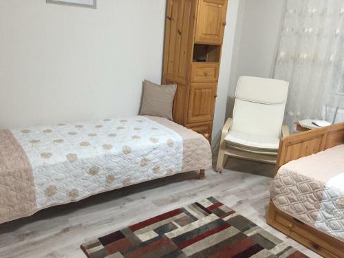 Hostal Elenite Guesthouse