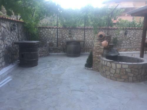 Hostal Elenite Guesthouse