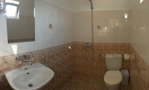 Hostal Eleonor Guest House