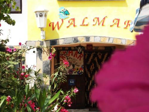 Hostal Walmar Guest House