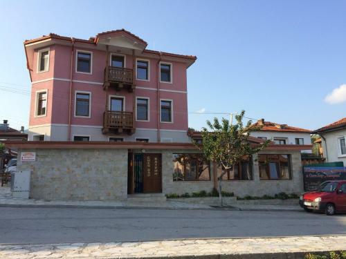 Hostal Guesthouse And Bakery Katrin