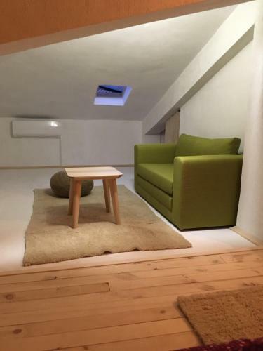 Hostal White Guest House 2