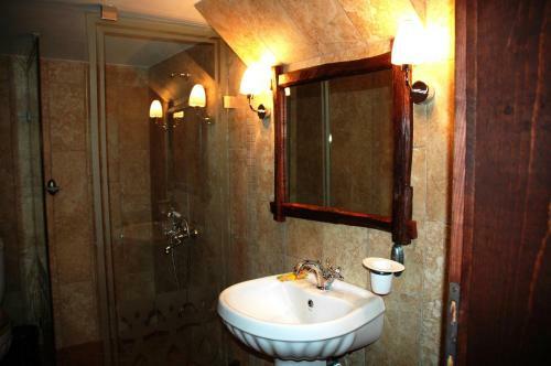 Djudjeva Kyshta Hotel