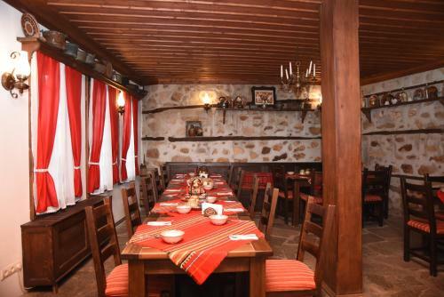 Djudjeva Kyshta Hotel