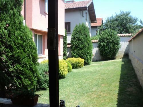 Hostal Guest House ?iparis