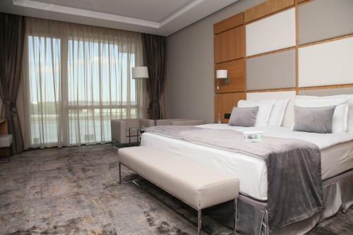 Merit Grand Mosta Spa Hotel & Casino