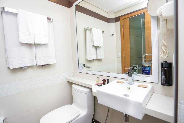 Hotel Intercity Vinhedo