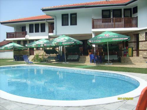 Hostal Hotel Aleksandrina