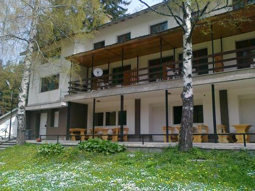 Hostal Kompleks Zeleni Preslap