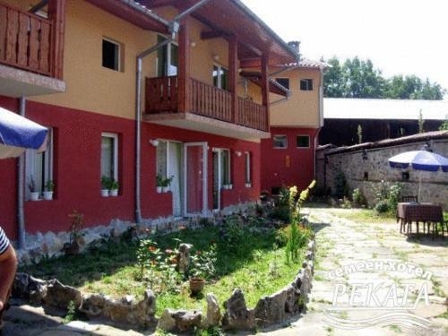 Rekata Hotel