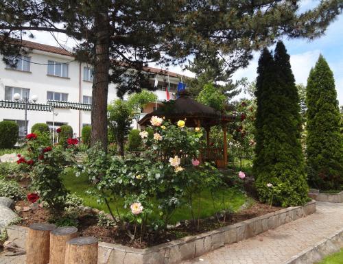 Paradise Hotel