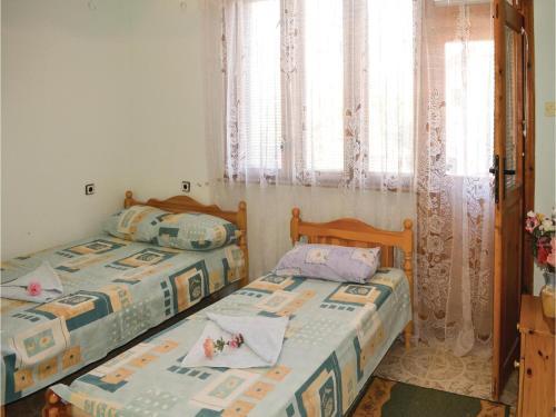 Three-bedroom Holiday Home In Krapets