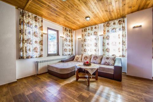Guest House Perla