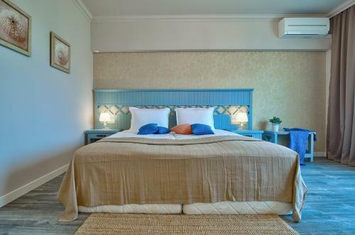 Sunny Castle Hotel