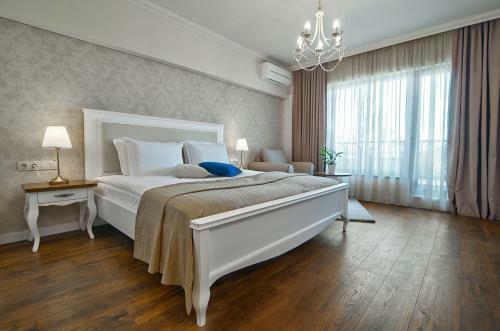 Sunny Castle Hotel