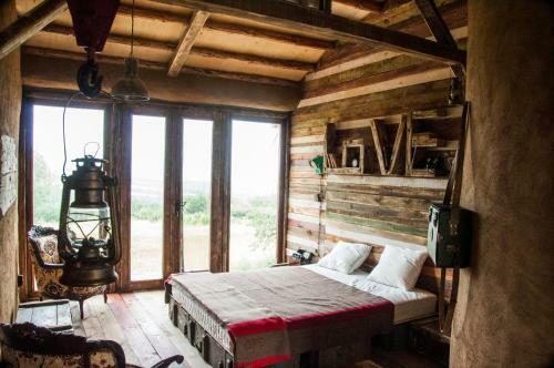 Bed & Breakfast Cob Camp