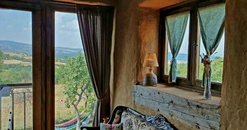 Bed & Breakfast Cob Camp