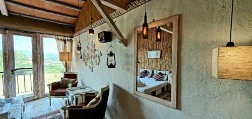 Bed & Breakfast Cob Camp