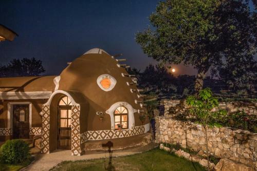 Bed & Breakfast Cob Camp