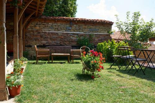 Hostal Guest House Dimcho Kehaia's Cafe
