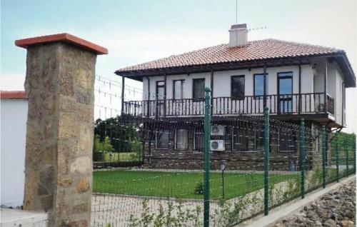 Two-bedroom Holiday Home In Velika Village