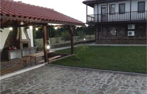 Two-bedroom Holiday Home In Velika Village