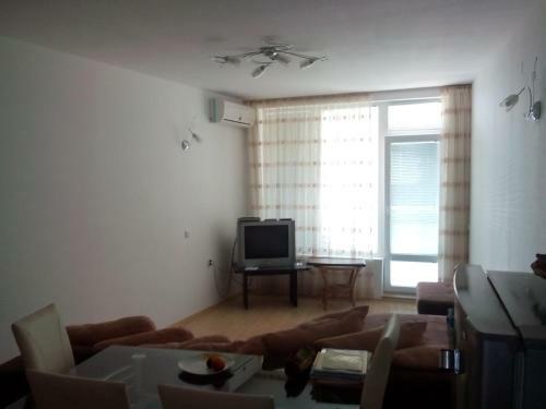 Silver Beach Apartments