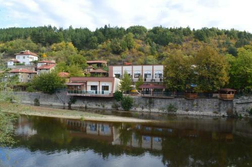 Bon Bon Struma Hotel