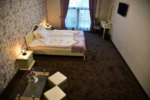 Hesteya Hotel