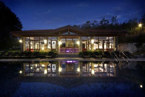 Hostal Esterra Vini Guest House