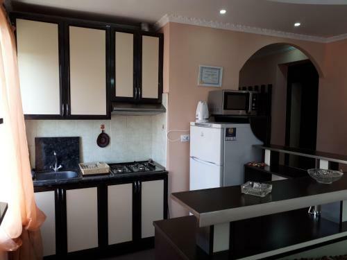 Hostal Tatev Emma B&B