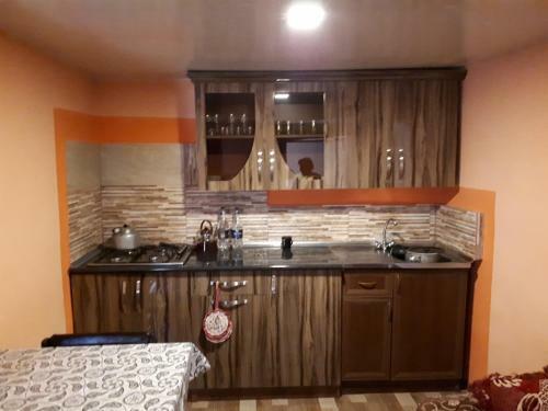 Hostal Tatev Emma B&B