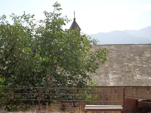 Anush`s B&B