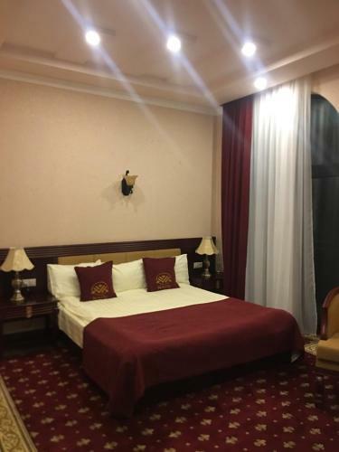 Nairi Hotel