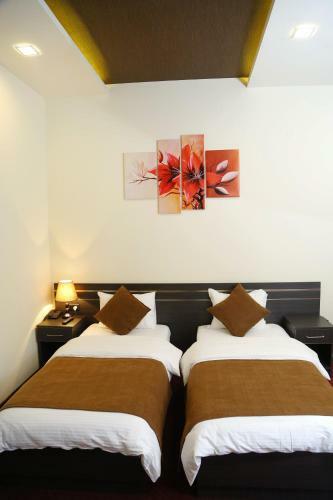 Tomu's Hotel