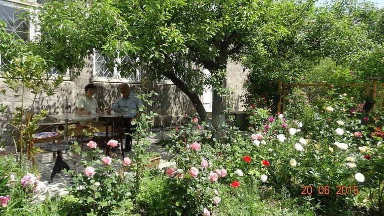Hostal Artush & Raisa B&B