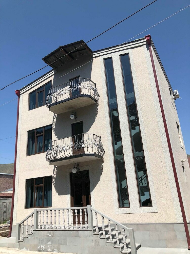 Royal Hotel