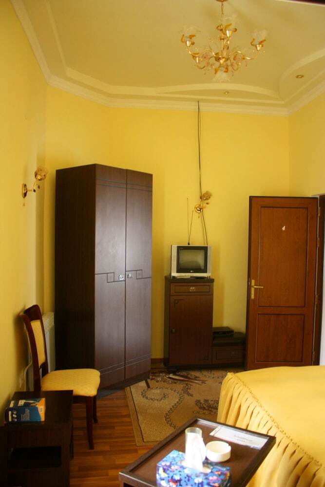 Christy Hotel
