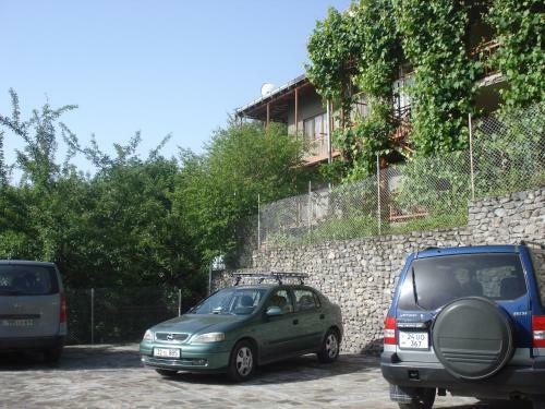 Khachik's B&B