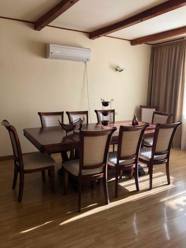 Hostal Yellow Guest House