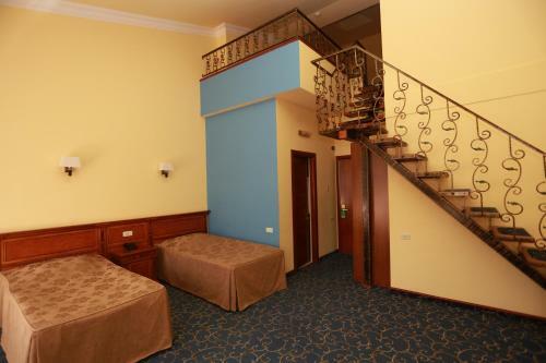 Hotel Russia