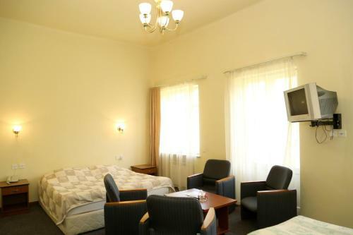 Blue Sevan Hotel