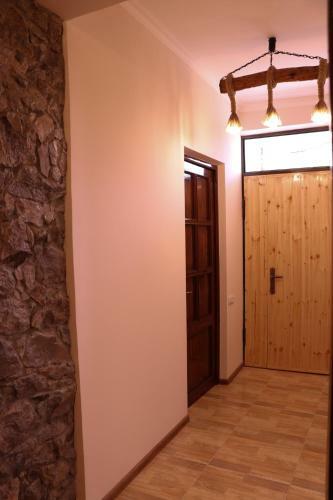Hostal Ayrarat Guest House